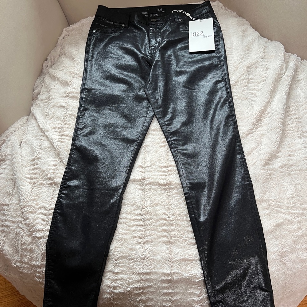 1822 Black Shimmer Coated Jeans